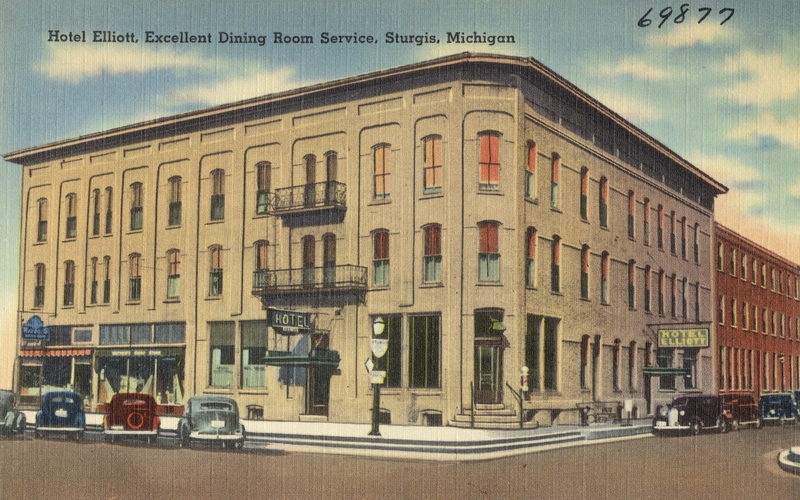 Hotel Elliott - Postcard (newer photo)